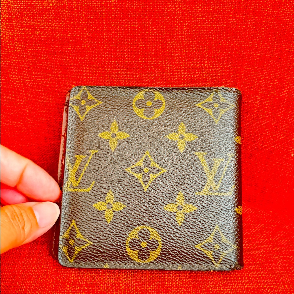 Used LV wallet for men